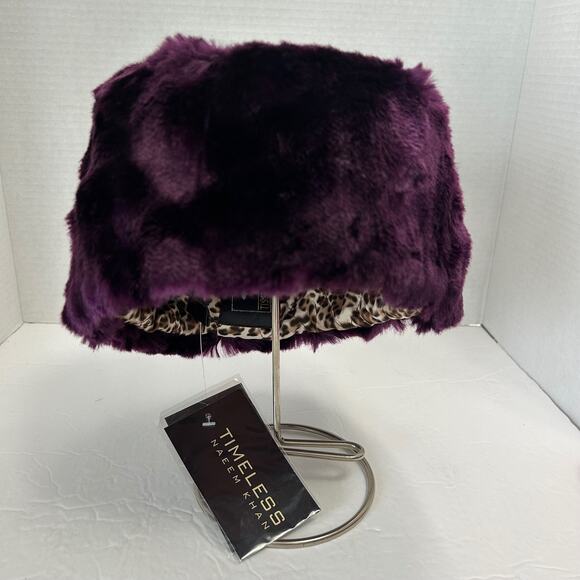 Vintage Timeless Naeem Khan Purple Faux Fur Cloche Hat NWT - Picture 1 of 7